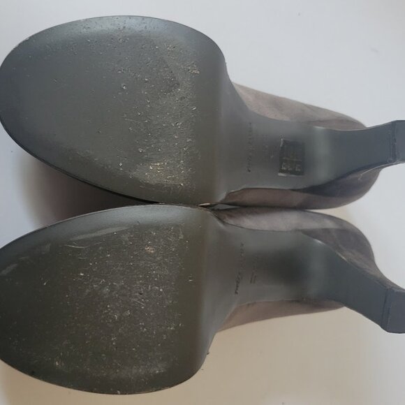 Yves Saint Laurent Gray Suede Round Toe High Heels Platform YSL Pumps - Picture 13 of 14